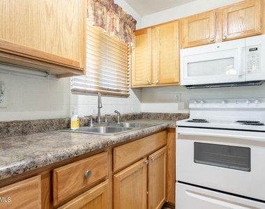 4401 N 12th Street - Photo Thumbnail 10