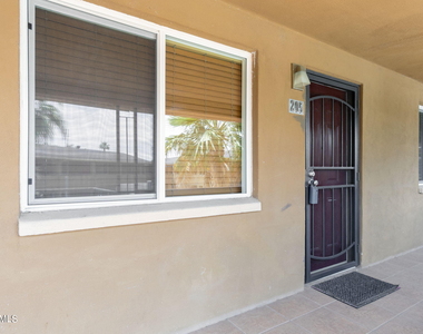 4401 N 12th Street - Photo Thumbnail 1