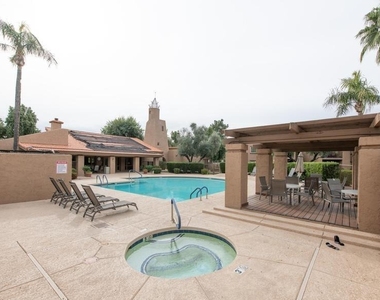 8256 E Arabian Trail - Photo Thumbnail 11