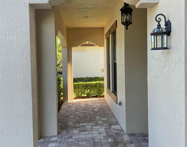 11170 Nw 83 Manor - Photo Thumbnail 1