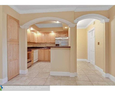 901 Ne 3rd Street - Photo Thumbnail 2