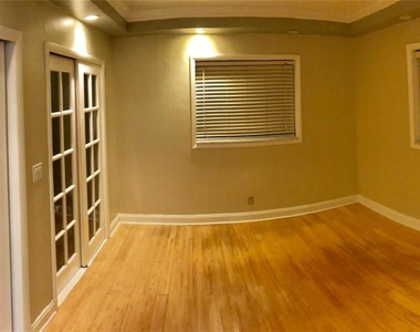 901 Ne 3rd Street - Photo Thumbnail 3