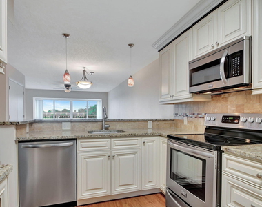 4539 Luxemburg Court - Photo Thumbnail 3