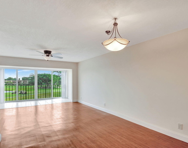 4539 Luxemburg Court - Photo Thumbnail 7