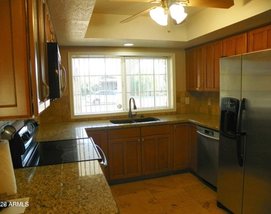 5334 E Friess Drive - Photo Thumbnail 11