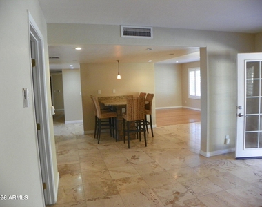 5334 E Friess Drive - Photo Thumbnail 8