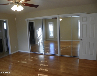 5334 E Friess Drive - Photo Thumbnail 15