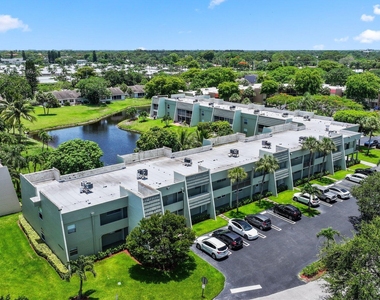 2700 Fiore Way - Photo Thumbnail 32