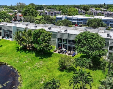 2700 Fiore Way - Photo Thumbnail 34