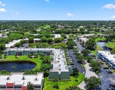 2700 Fiore Way - Photo Thumbnail 35