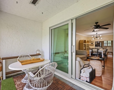 2700 Fiore Way - Photo Thumbnail 18