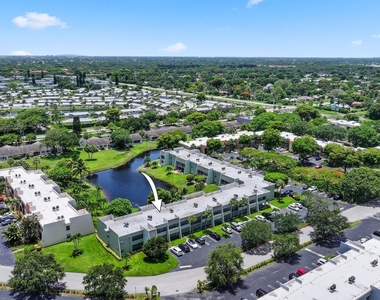 2700 Fiore Way - Photo Thumbnail 36