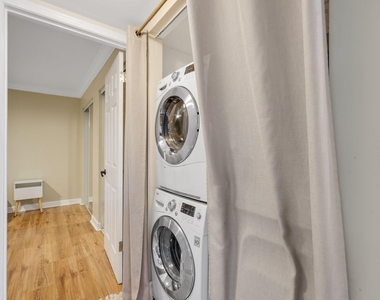 2700 Fiore Way - Photo Thumbnail 26