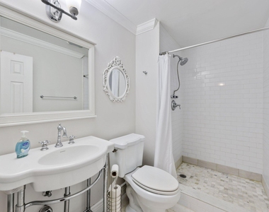 2700 Fiore Way - Photo Thumbnail 27