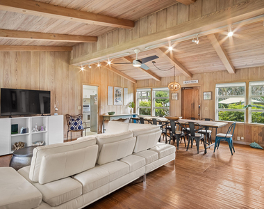15 N Swinton Circle - Photo Thumbnail 6