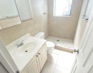 3716 Henry Avenue - Photo Thumbnail 14