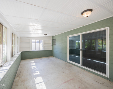 6521 N 19th Drive - Photo Thumbnail 22