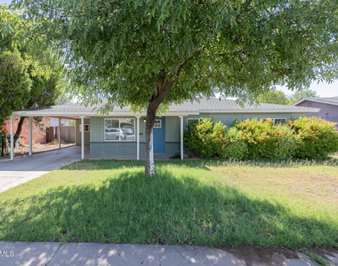 6521 N 19th Drive - Photo Thumbnail 1