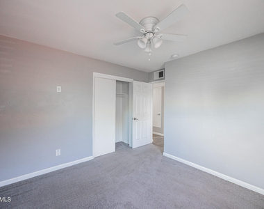 6521 N 19th Drive - Photo Thumbnail 15