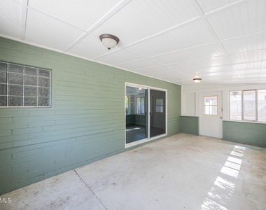 6521 N 19th Drive - Photo Thumbnail 20
