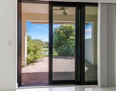 10098 Akenside Drive - Photo Thumbnail 14