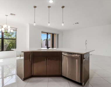 10098 Akenside Drive - Photo Thumbnail 5