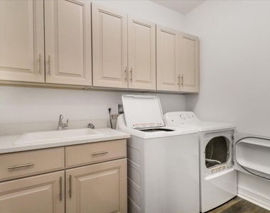 10098 Akenside Drive - Photo Thumbnail 39
