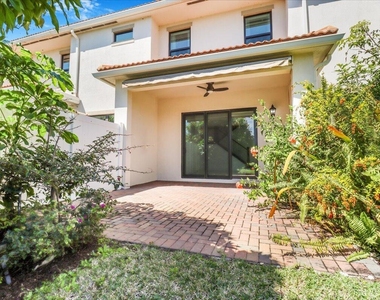 10098 Akenside Drive - Photo Thumbnail 18