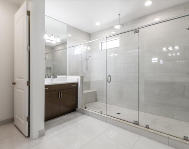10098 Akenside Drive - Photo Thumbnail 30
