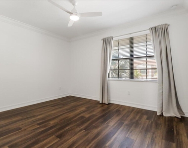 10098 Akenside Drive - Photo Thumbnail 35