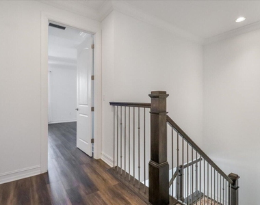 10098 Akenside Drive - Photo Thumbnail 24