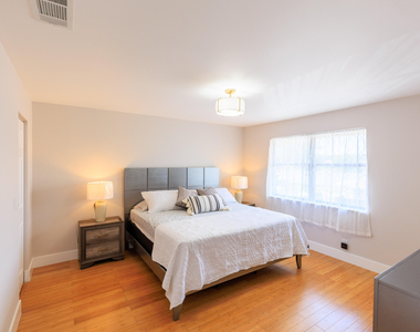 5241 Jog Lane - Photo Thumbnail 18