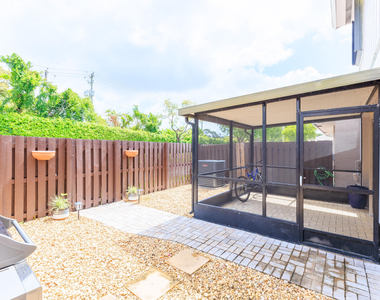 5241 Jog Lane - Photo Thumbnail 16