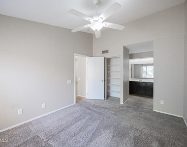 2035 S Elm Street - Photo Thumbnail 10