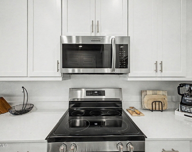 8149 E Petunia Avenue - Photo Thumbnail 9
