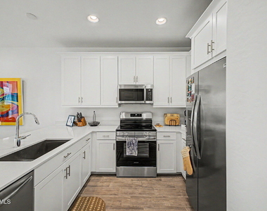 8149 E Petunia Avenue - Photo Thumbnail 7