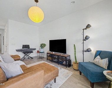 8149 E Petunia Avenue - Photo Thumbnail 3