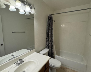 305 S Wilson Street - Photo Thumbnail 16