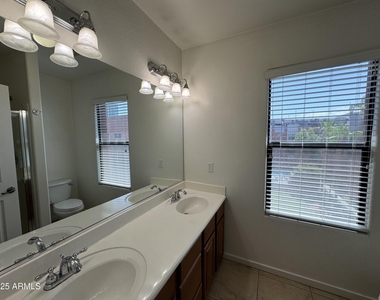 305 S Wilson Street - Photo Thumbnail 27