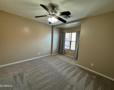 305 S Wilson Street - Photo Thumbnail 10