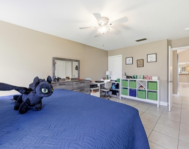 5141 Nw 3rd Terrace - Photo Thumbnail 16