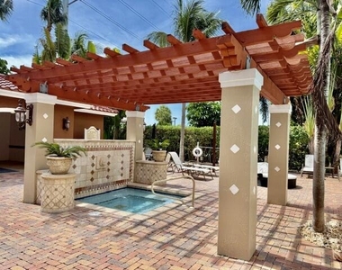 616 Clearwater Park Road - Photo Thumbnail 6