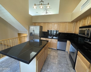 750 S Beck Avenue - Photo Thumbnail 1