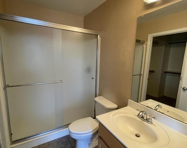 750 S Beck Avenue - Photo Thumbnail 11