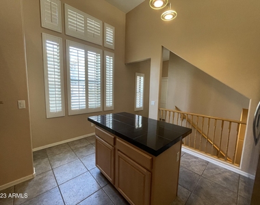750 S Beck Avenue - Photo Thumbnail 3