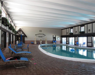 3760 Inverrary Drive - Photo Thumbnail 6
