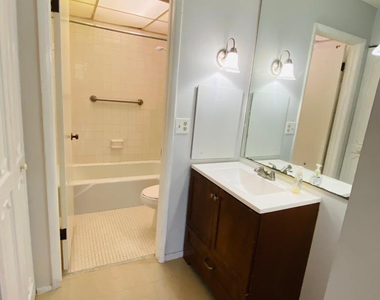 3760 Inverrary Drive - Photo Thumbnail 15