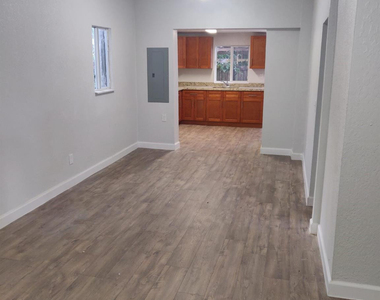 210 Sw 7th Street - Photo Thumbnail 1