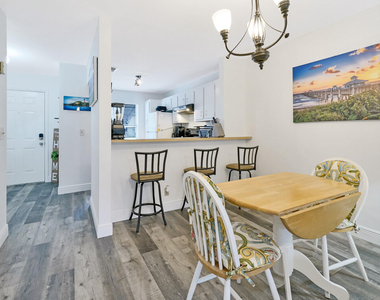 113 Pinewood Court - Photo Thumbnail 8