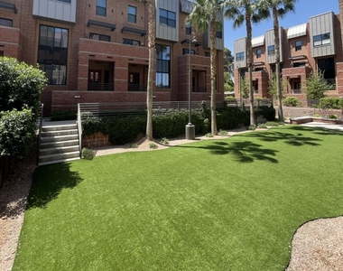 330 S Farmer Avenue - Photo Thumbnail 30